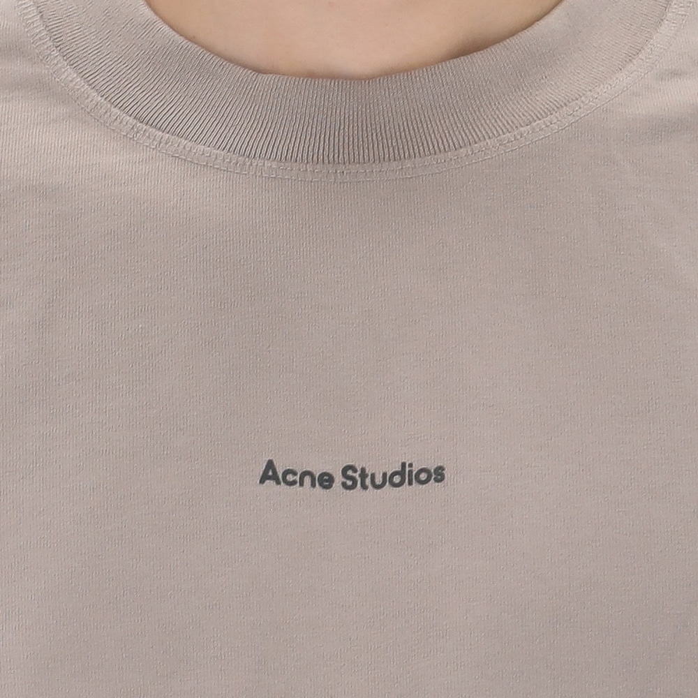 아크네 스몰 로고 오버핏 티셔츠 BL0279 ADY